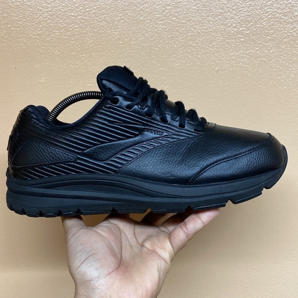 Brooks Addiction Slip Resistant Walker “Triple Black” - Picture 6 of 16